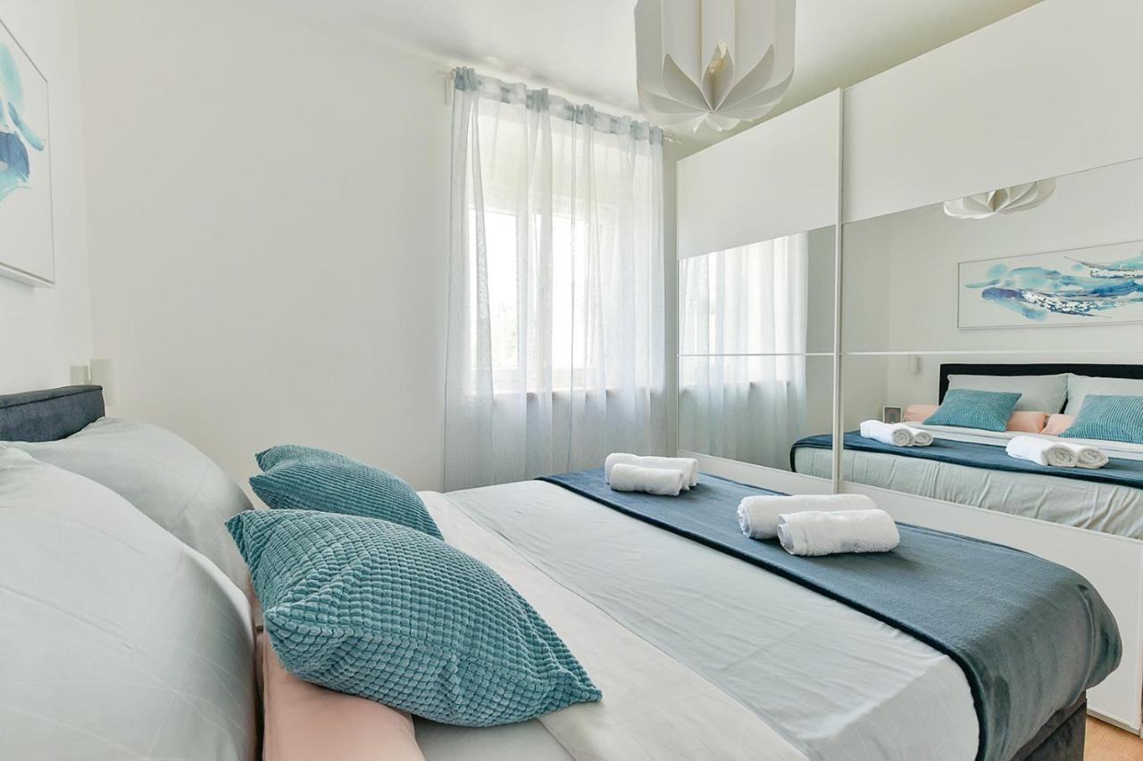 Apartment Aura Пореч Экстерьер фото