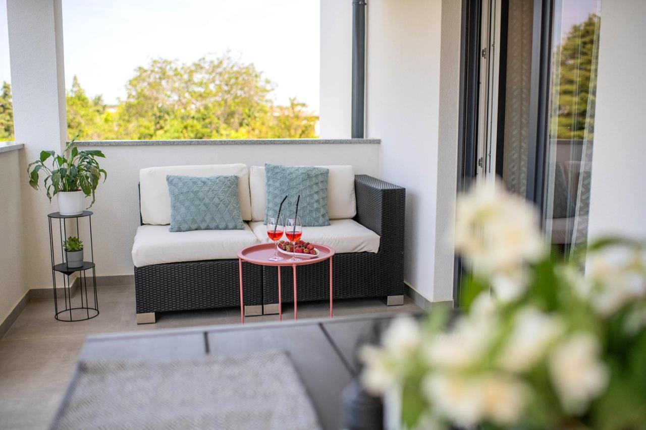Apartment Aura Пореч Экстерьер фото
