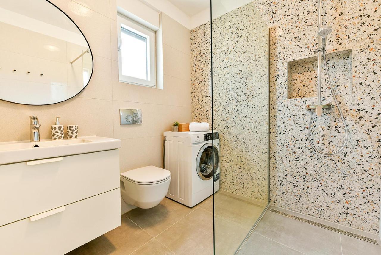 Apartment Aura Пореч Экстерьер фото